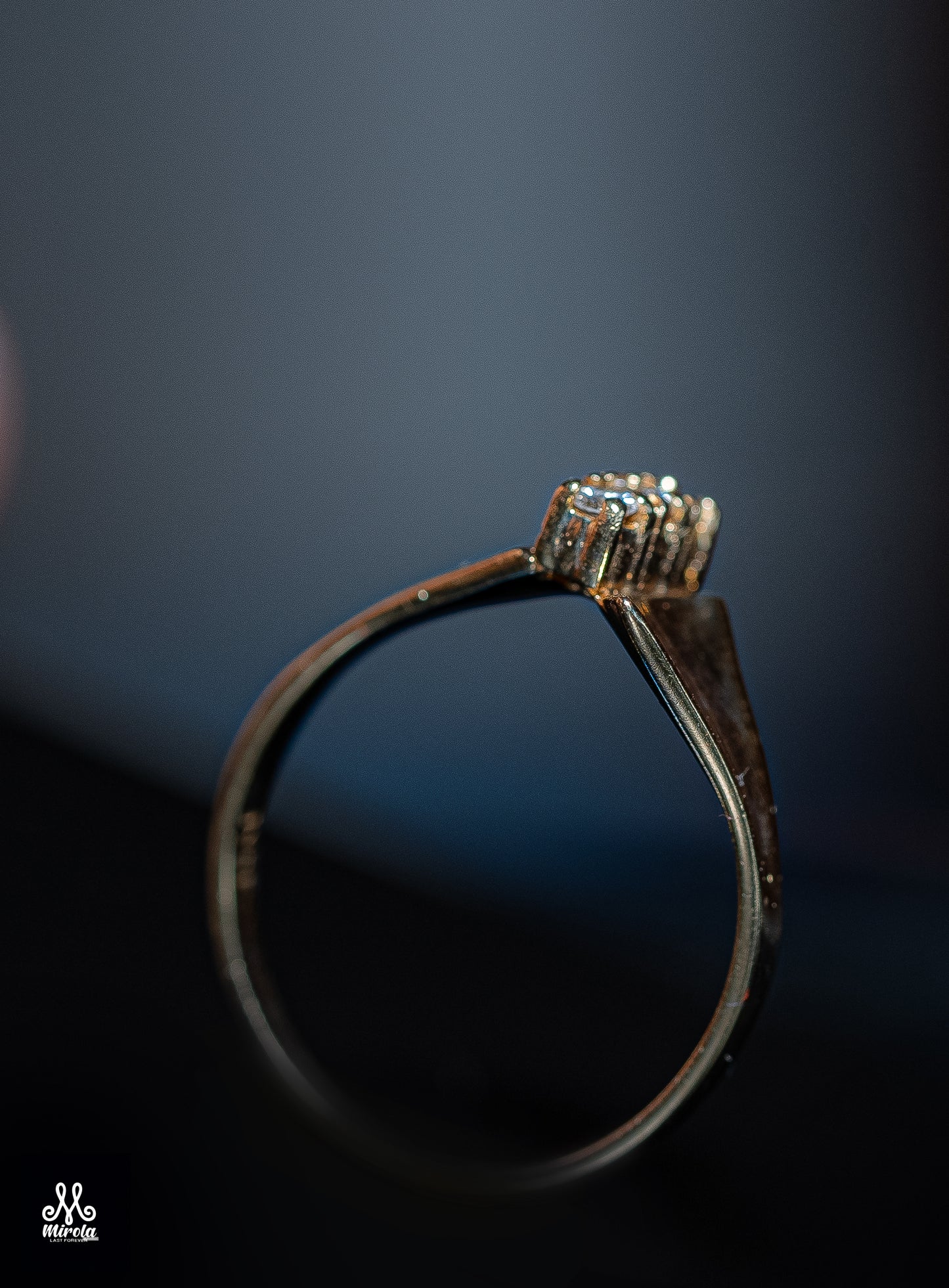 14K Yellow Gold Crown Pendant