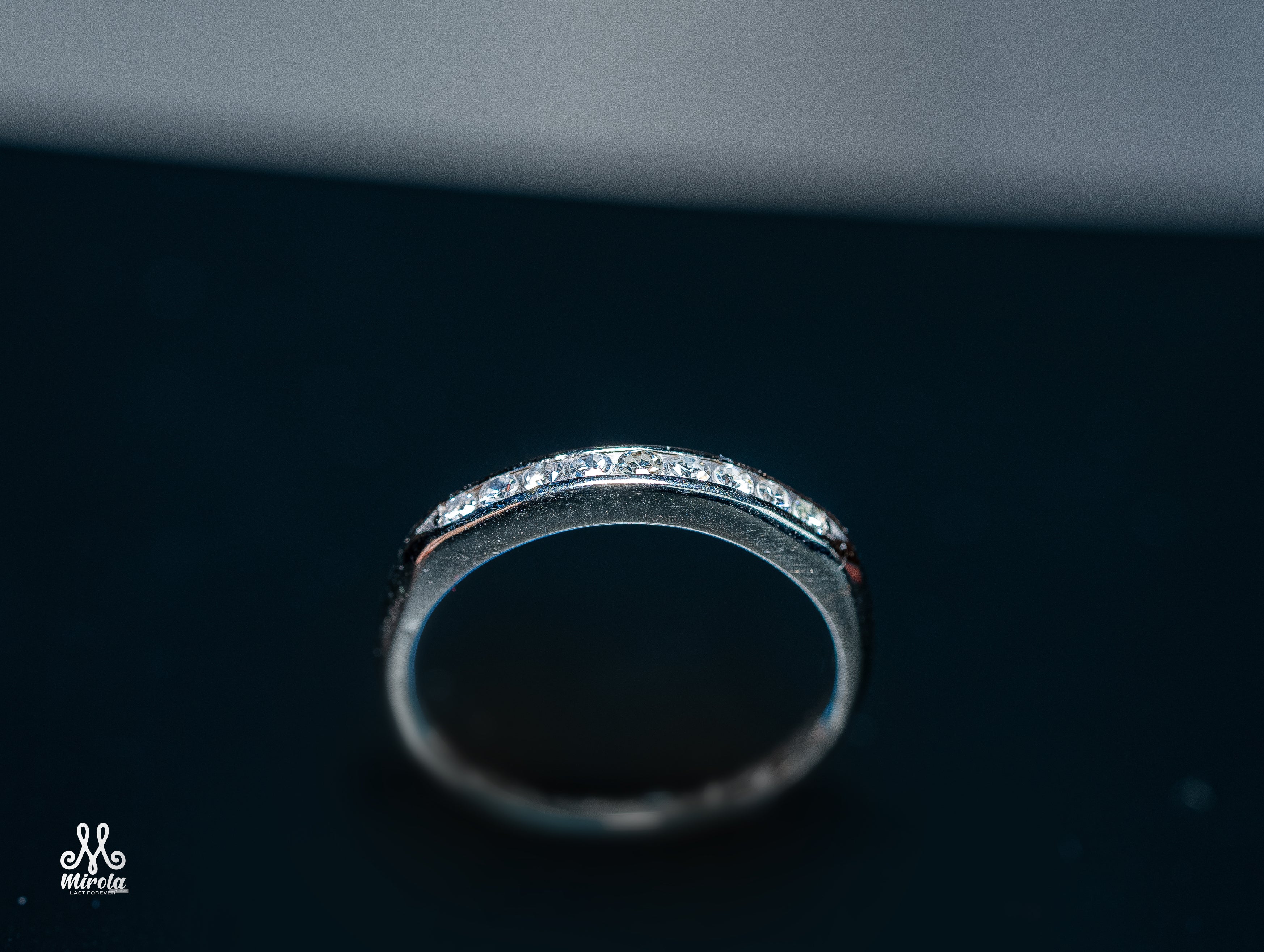 Diamond band made with 14K gold