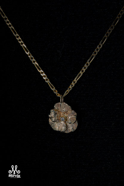 Flower with Single Diamond Stone Pendant in 14 Karat Yellow Gold