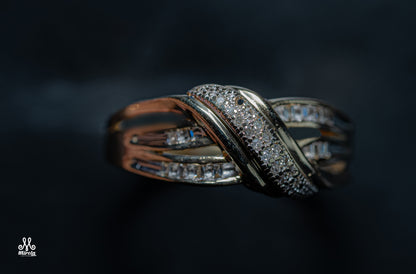 Stunning Overlapped Design Diamond Promise Ring