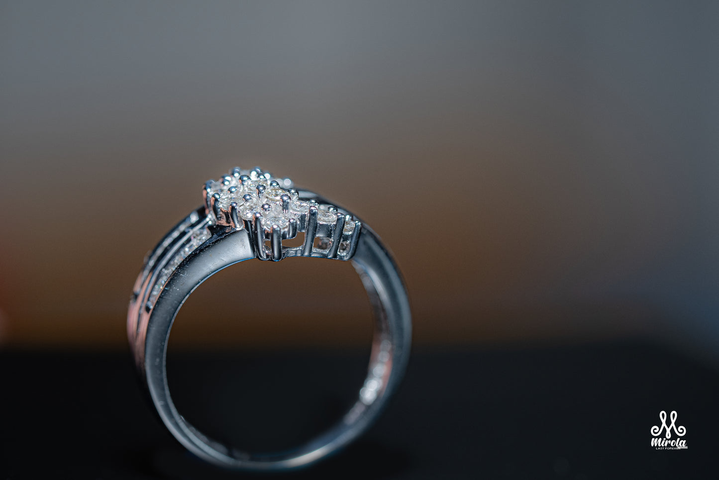 Elegant Promise Ring with Diamond