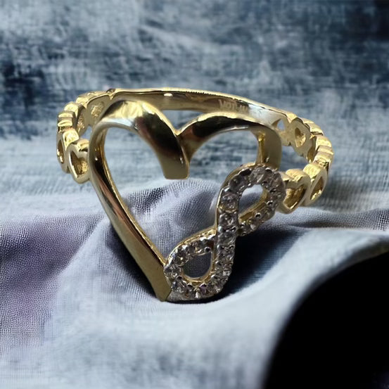 18k Yellow Gold infinite heart ring