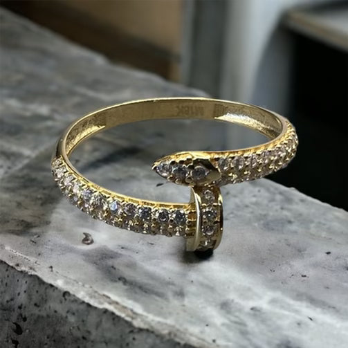 18k Yellow gold nail style ring